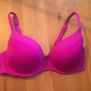 🔥FLASH SALE 🔥Victoria Secrets BioFit Demi Uplift